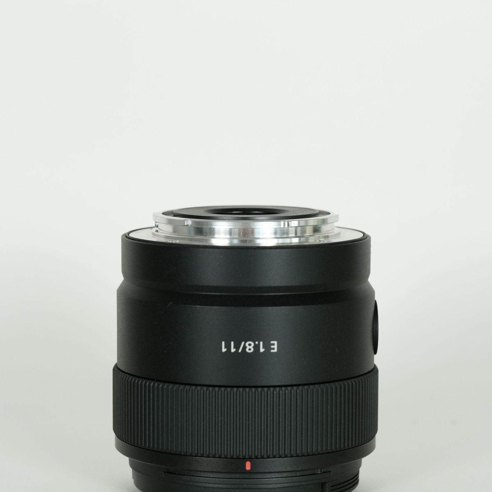 F1.8