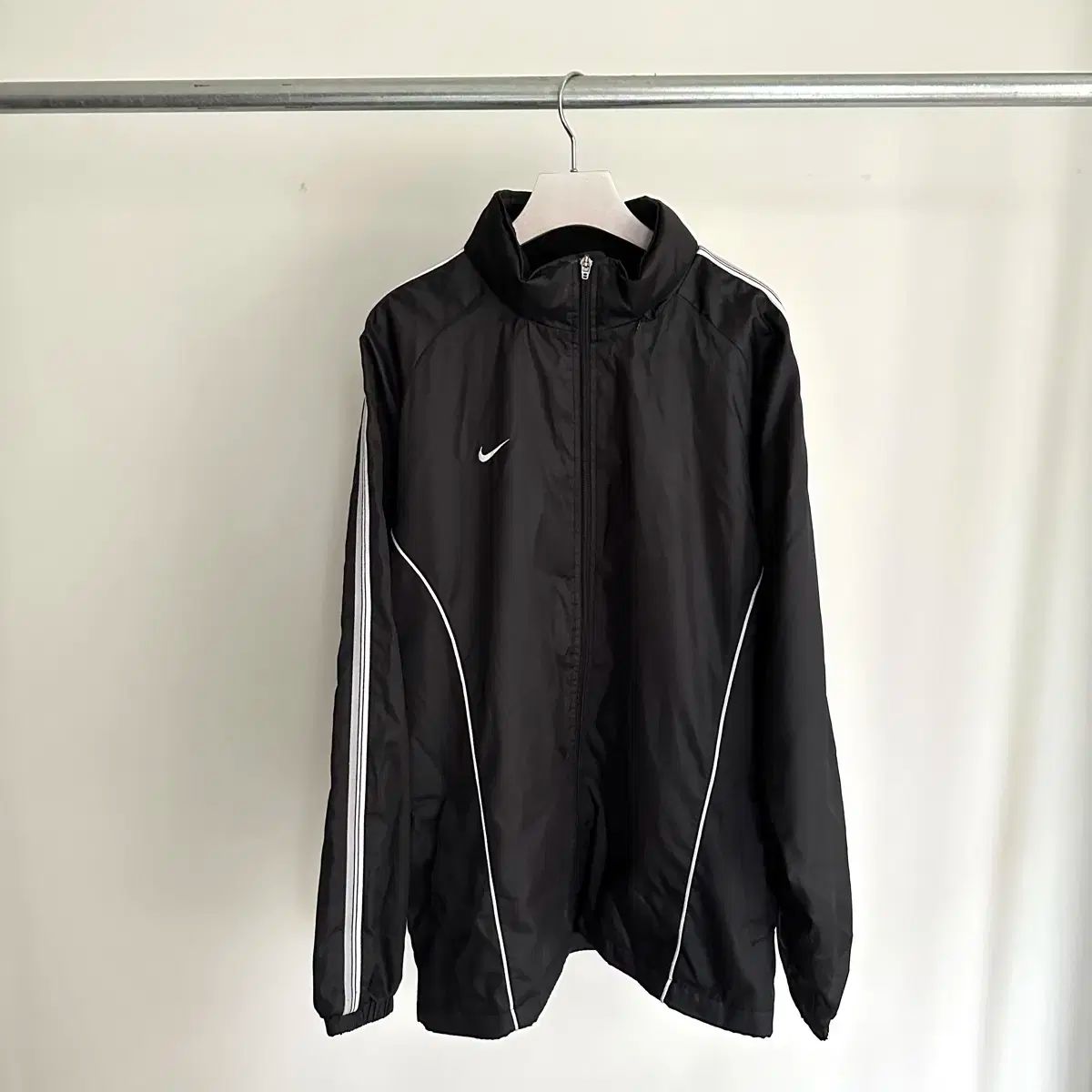 Nike(ナイキ） nike ロゴ ウインドブレーカー ジャケット