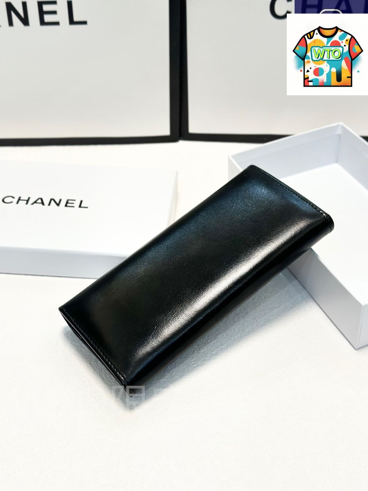CHANEL ブラックレザー 二つ折り財布 美品CHANEL ブラック レザー 二つ折り財布 - メルカリ