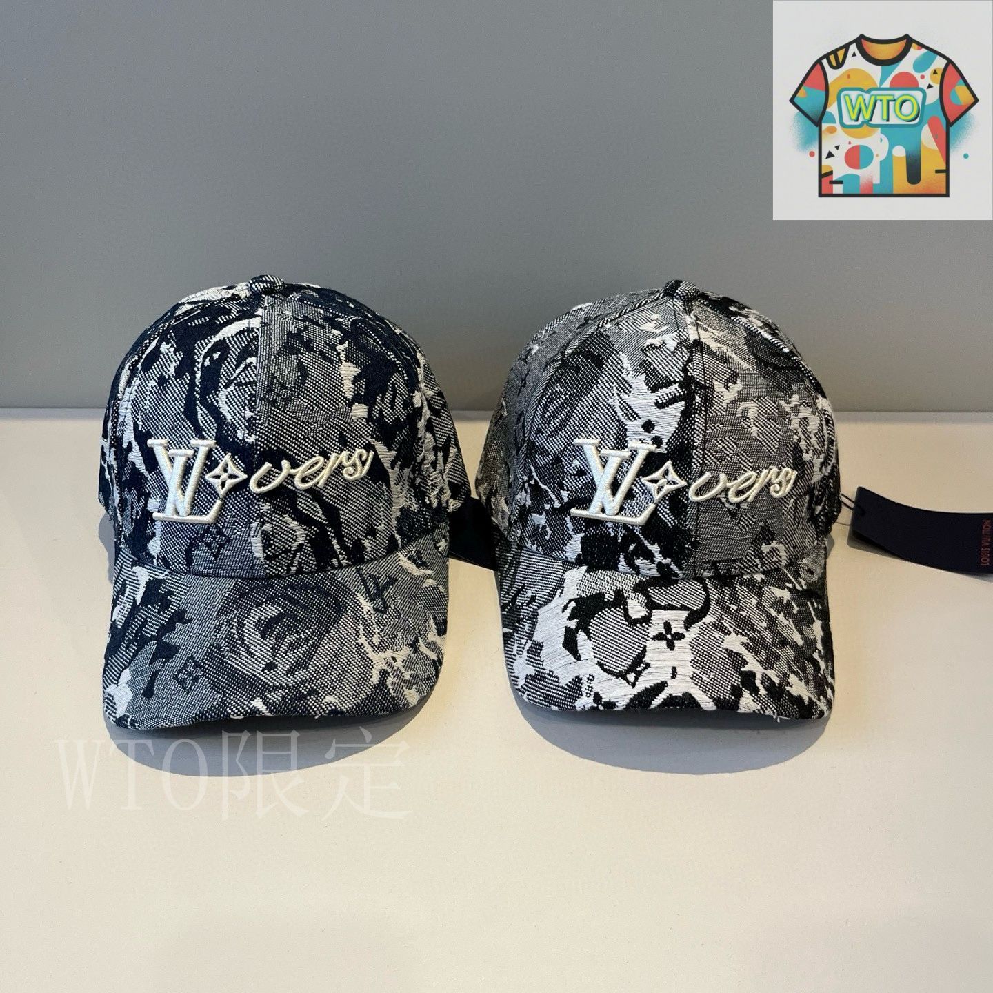 Louis Vuitton ベージュ ベースボールキャップ ルイ・ヴィトンのメンズキャップ、手描き風「Vuitton」刺繍の