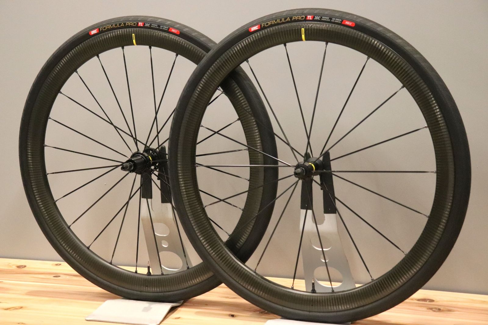 マヴィック MAVIC コスミック COSMIC SLR 40 RIM カーボン チューブレスレディ ホイールセット シマノ11S 12S 19C 仙台店