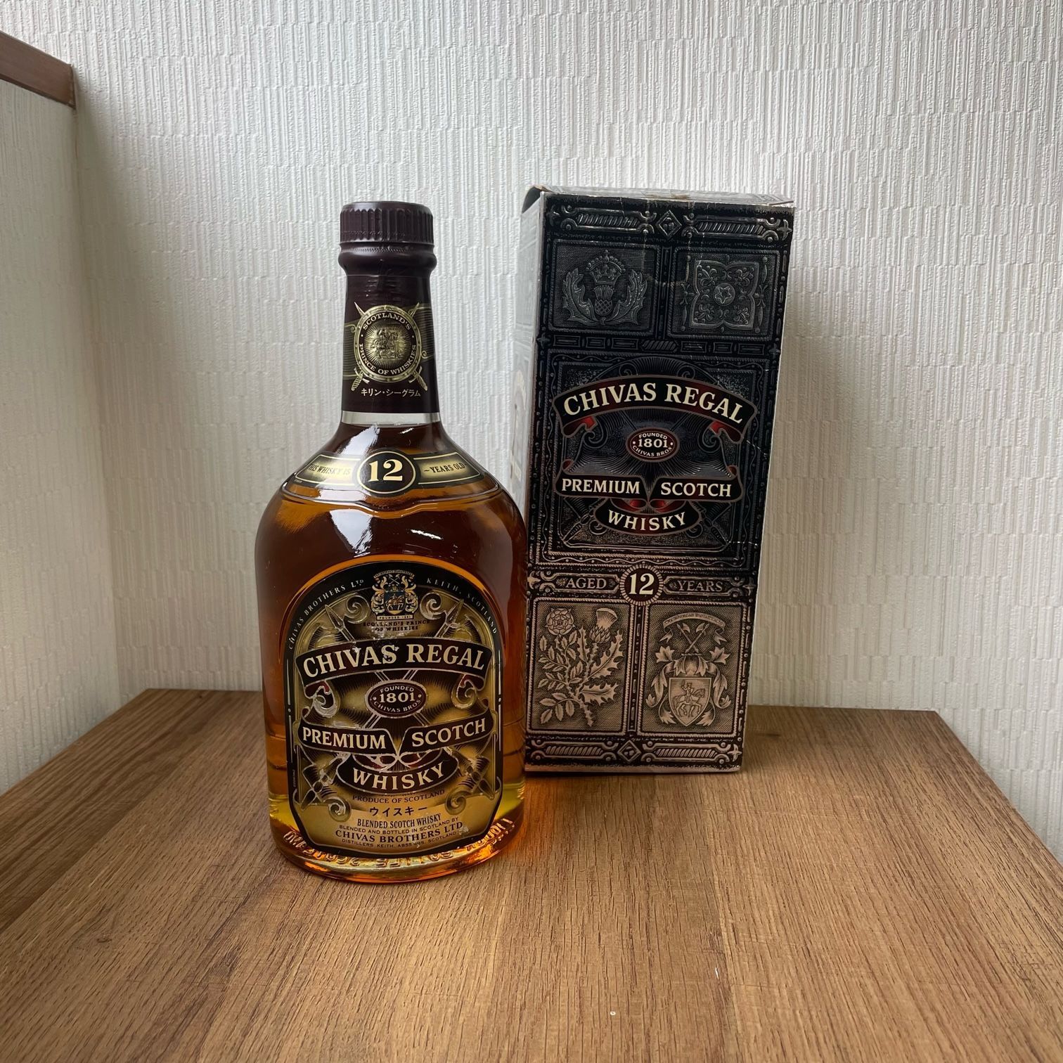 超希少レトロレア、金属箱入り、12YEARS、CHIVAS'REGALウイスキー ...