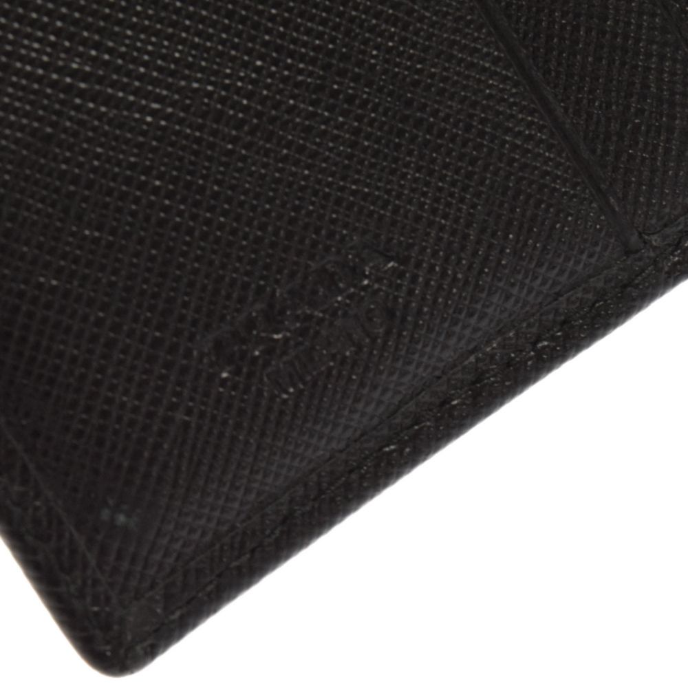 【付属品完備/新品同様】プラダ 二つ折り財布 サフィアーノレザー 黒 ロゴ型押し PRADA プラダ 二つ折り財布 1MV204 2DYG レディース サフィアーノ