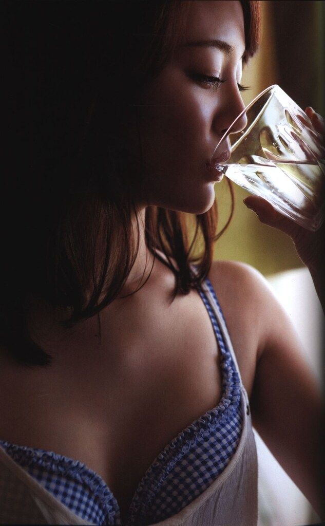 新井恵理那 1st写真集 えりーなのために ｜アート写真