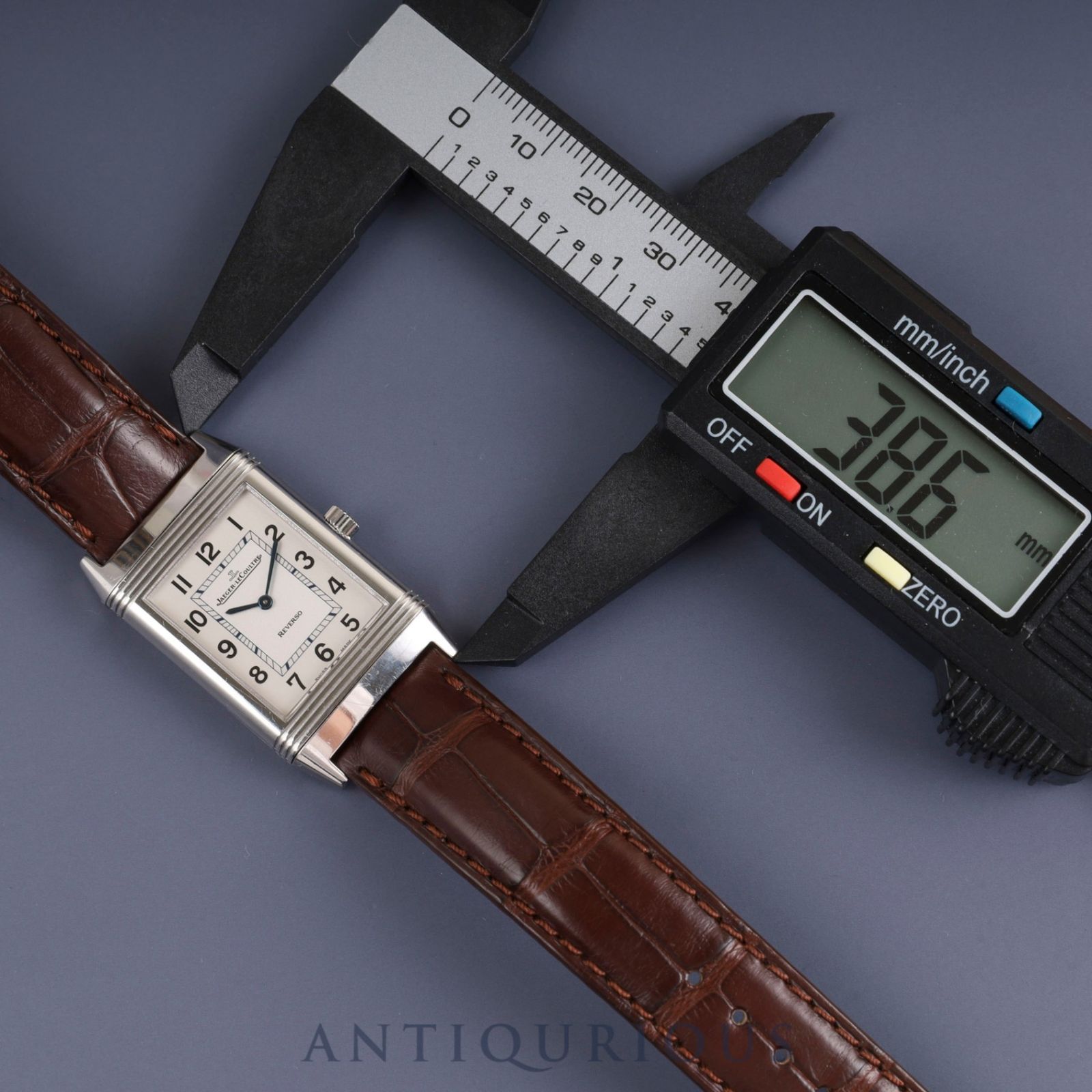 ジャガー・ルクルト レベルソ クラシック Q2508412 / 252.8.86 手巻き