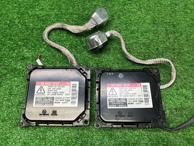 ダイハツ　L350S/L360S　タント　純正バラスト　左右セット　39000-51787　250226248