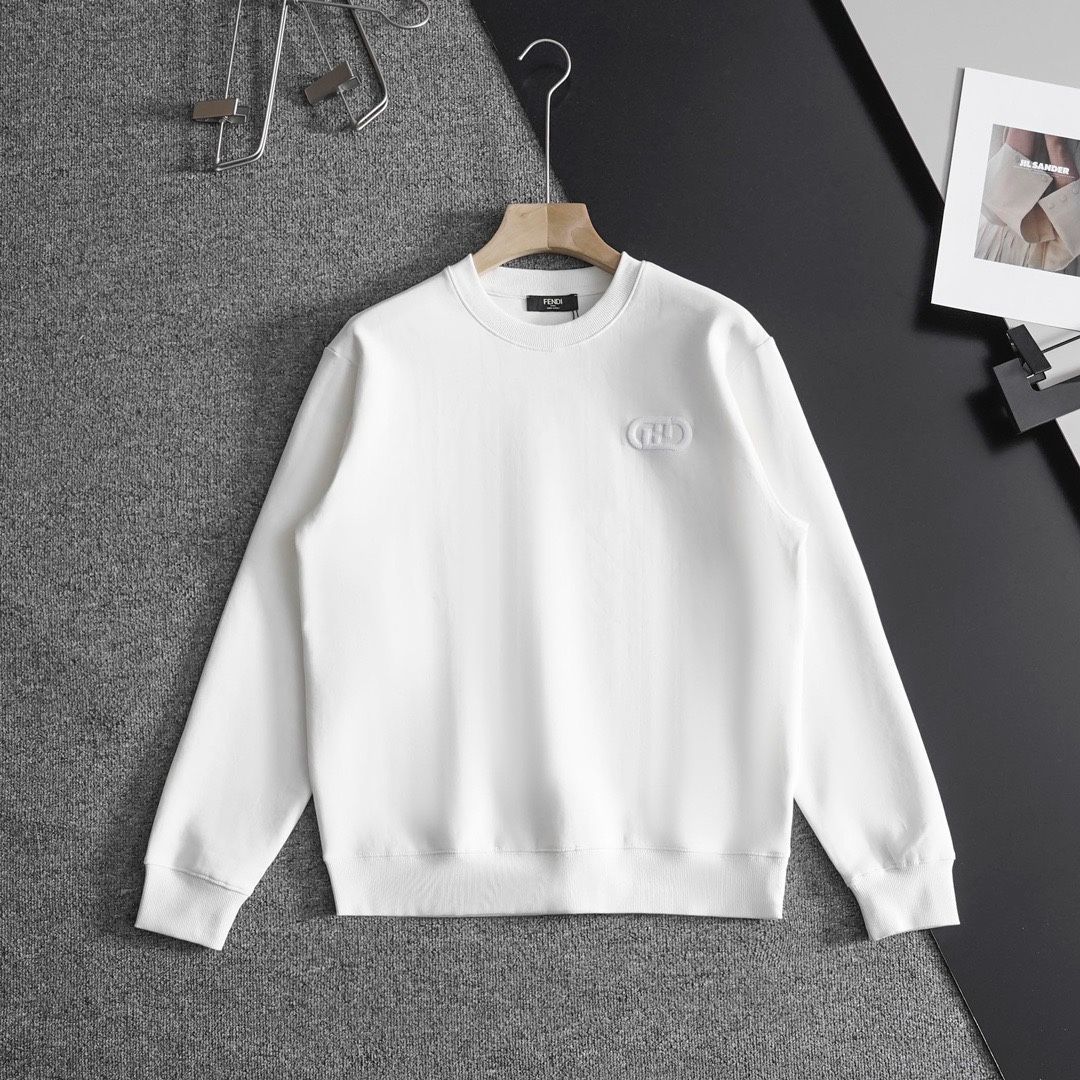 本日限定価格●美品●プールヴー 刺繍 エンブロイダリー 2XL ゆったり 大きい 新モデルのフェンディ（FENDI） 立体刺繍のダブル F