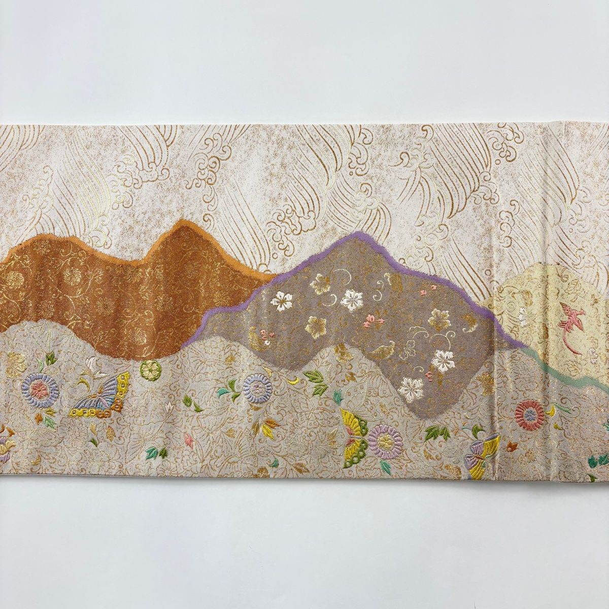新品袋帯 名品 花菱 花唐草 箔 唐織 ベージュ 六通 正絹袋帯