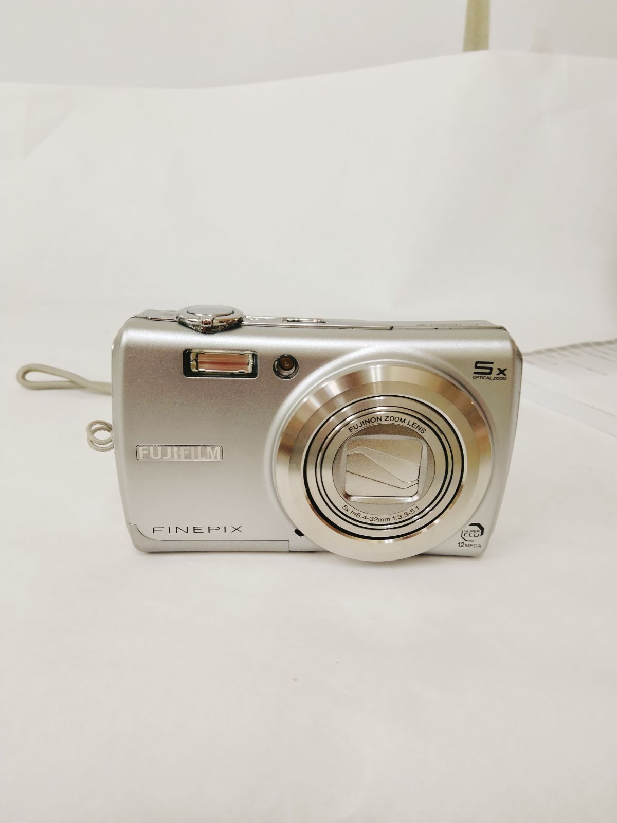 実用美品 FUJIFILM フジフイルム FinePix F100fd バッテリー付き
