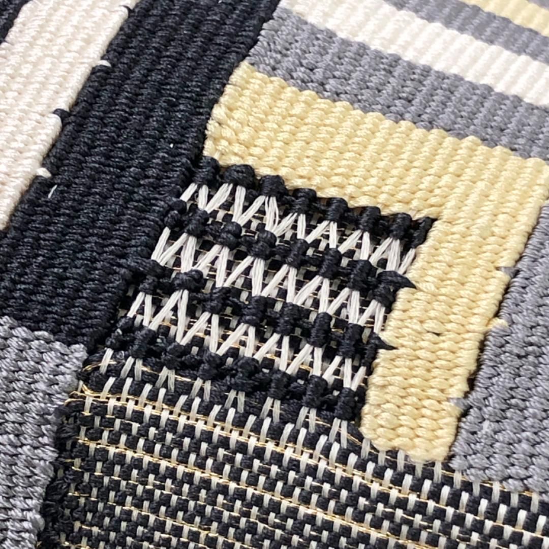 名古屋帯 四角模様 幾何学模様 金糸 藤納戸色 O-4949 - メルカリ 