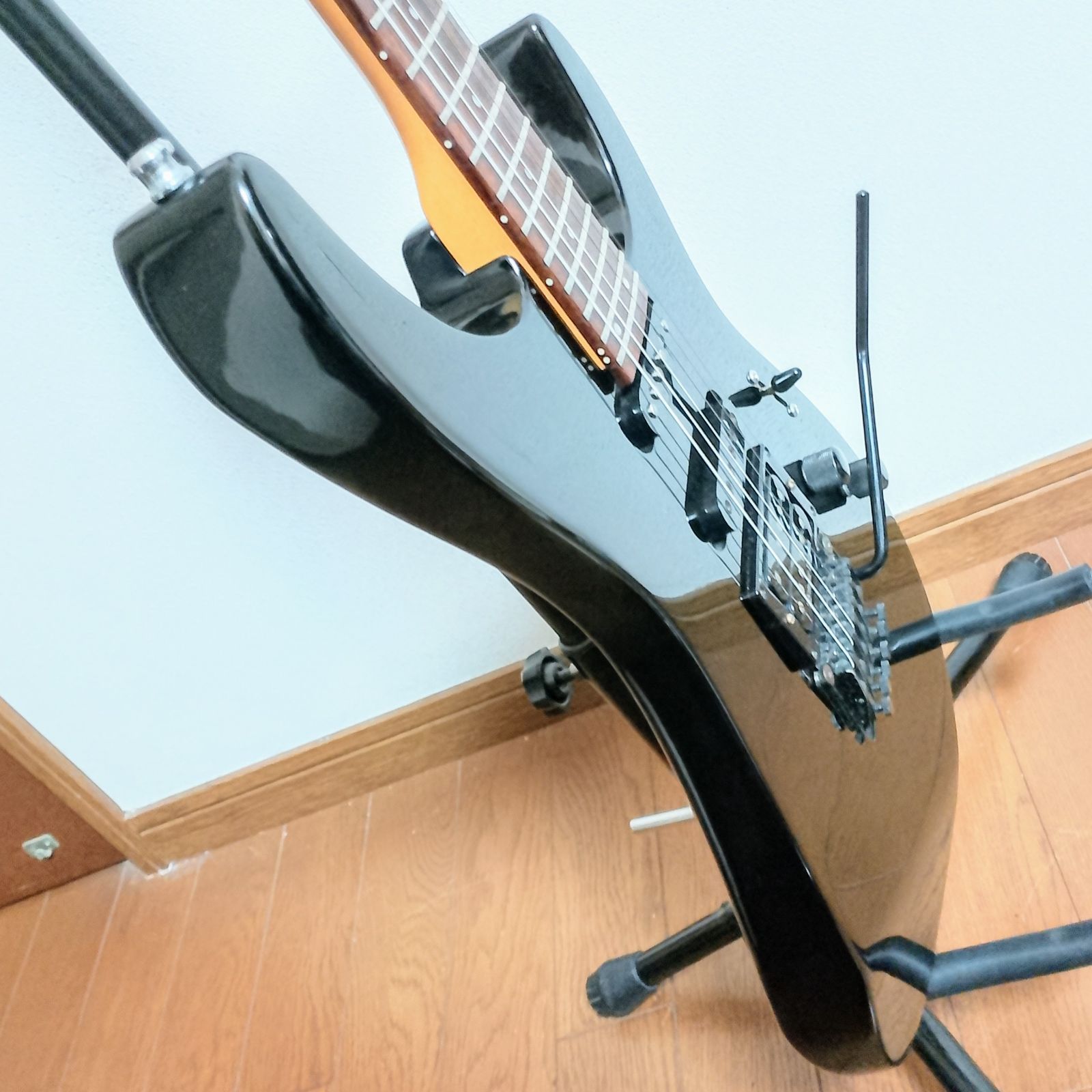 FERNANDES　セイモアダンカン＆ロック式トレモロ搭載　SSHエレキギター FERNANDES セイモアダンカン＆ロック式トレモロ搭載 SSHエレキギター