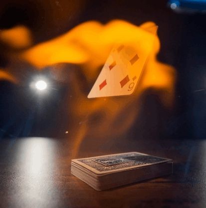 爆発カード当てマジックBoom Deck by chinamagic