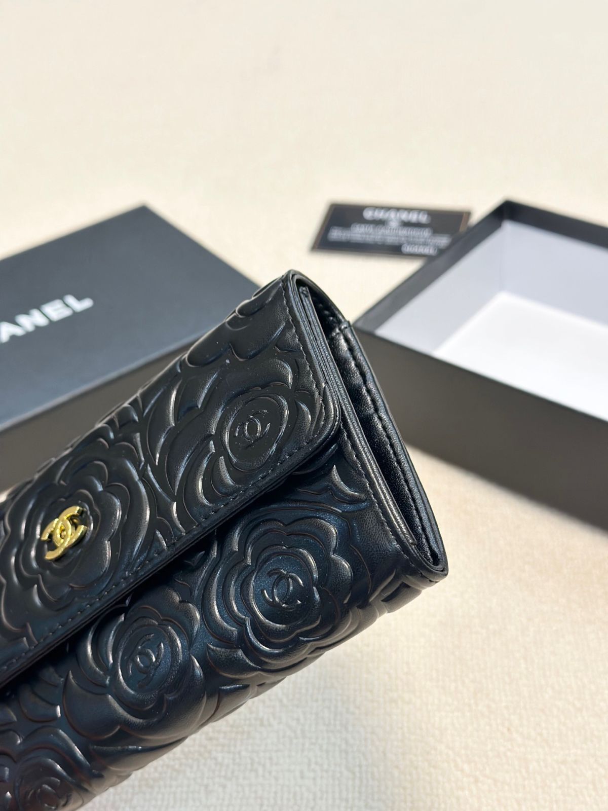 【カメリアがアクセント＊】特別感をプラス◆ CHANEL ベルト 本日特価] シャネル レディース ウォレット カメリアデザイン