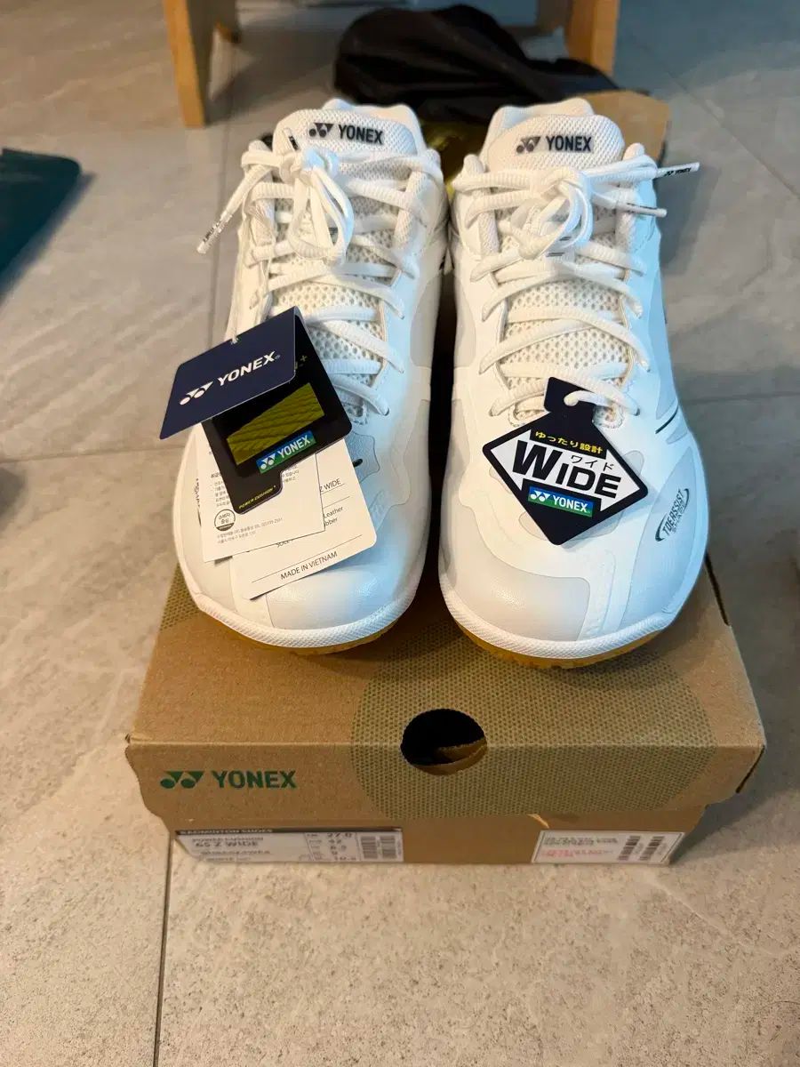 YONEX ヨネックス 65Z4 ワイド バドミントンシューズ 270