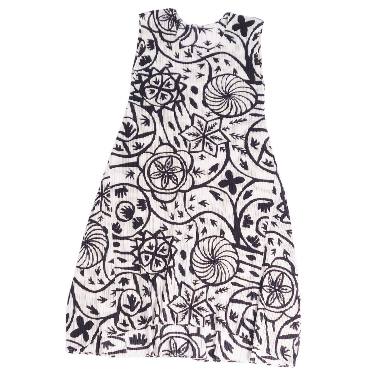 極美品 プリーツプリーズ イッセイミヤケ PLEATS PLEASE 極美品 プリーツプリーズ イッセイミヤケ PLEATS PLEASE