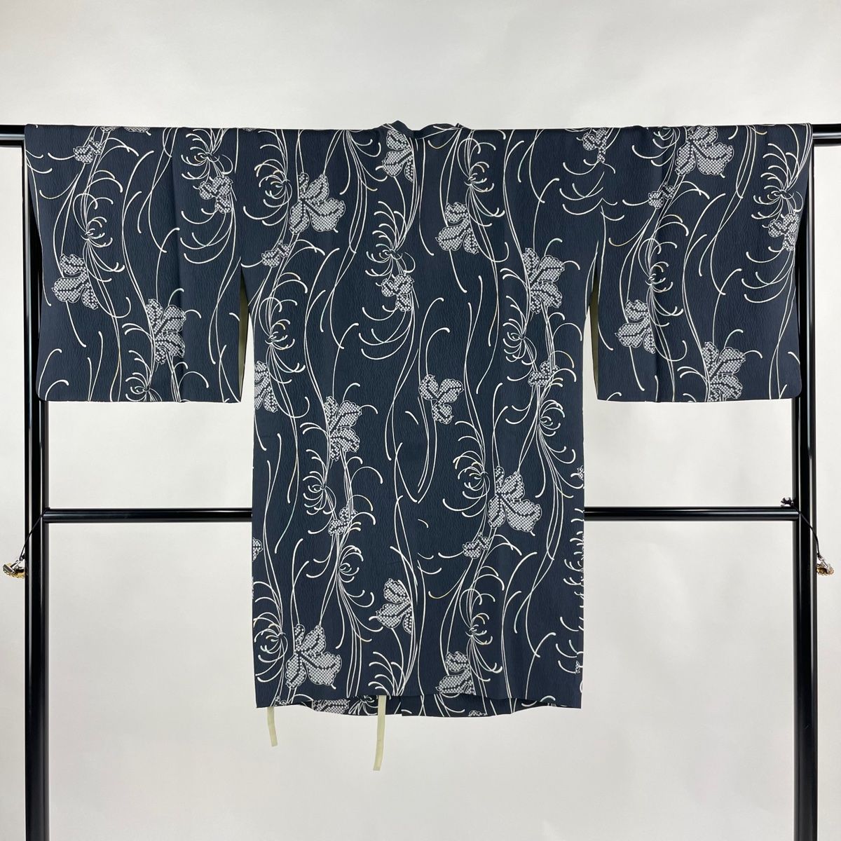 道行 身丈96.5cm 裄丈68cm L 和装コート 角衿 菊 紺色 正絹 名品
