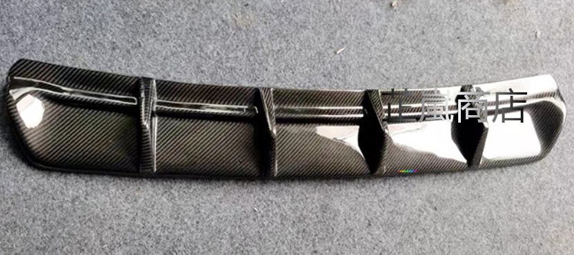 14-16年 マセラティ ギブリ カーボン リアリップ ディフューザー FFCRYSTALESIA_COM