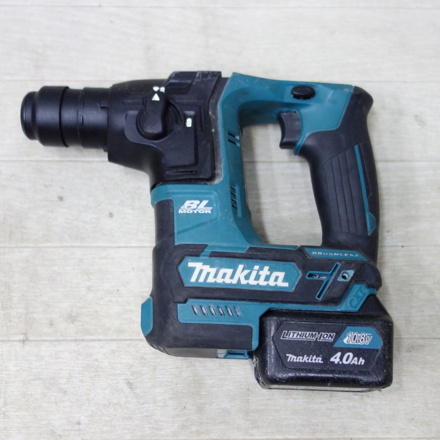 送料無料] ◇makita マキタ 16mm 充電式ハンマドリル HR166D 10.8V BL1040B バッテリー付き 電動工具◇ - メルカリ