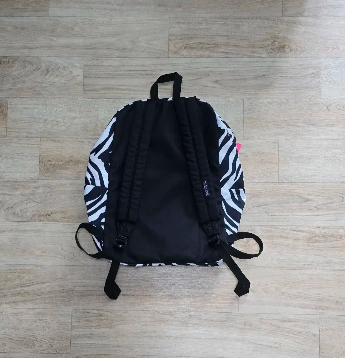 正規品 JANSPORT ジャンスポーツ ゼブラ 柄 バックパック - メルカリ