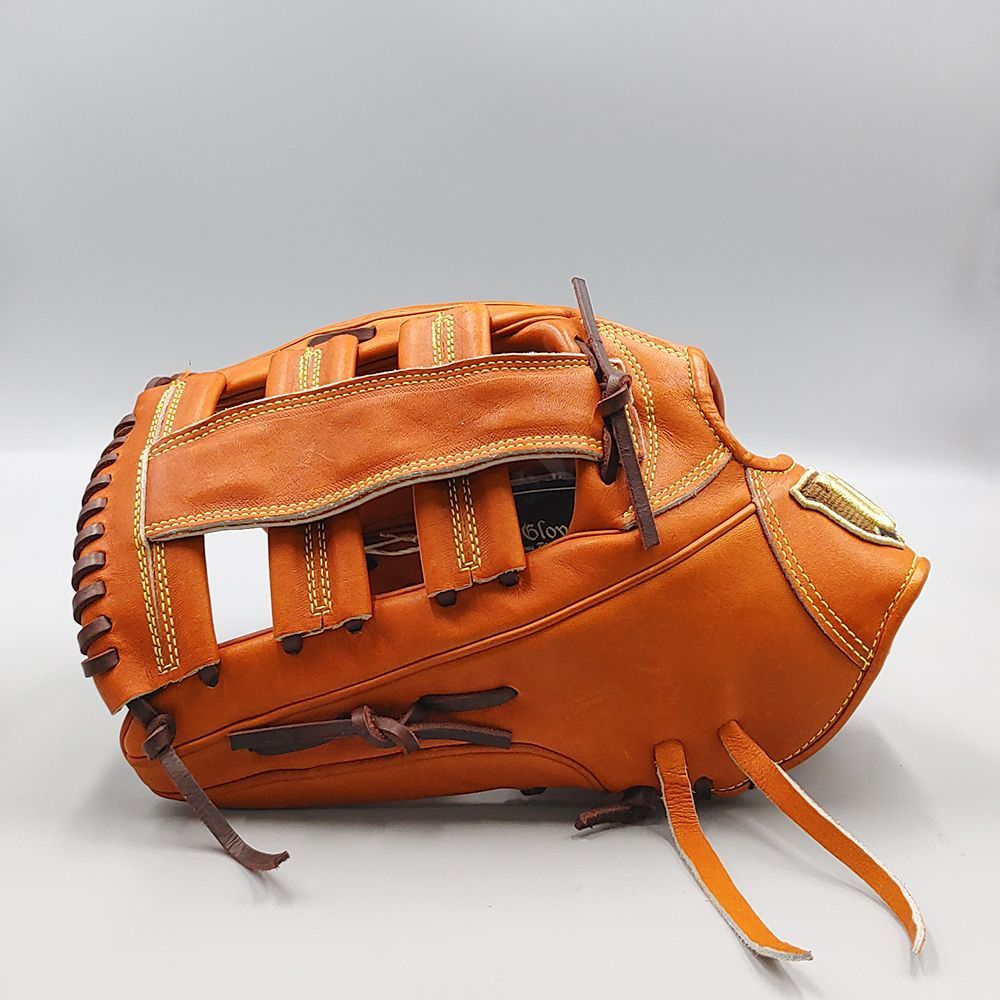 新品 (高校野球対応)】 ウイルソン 硬式グローブ / 外野手用