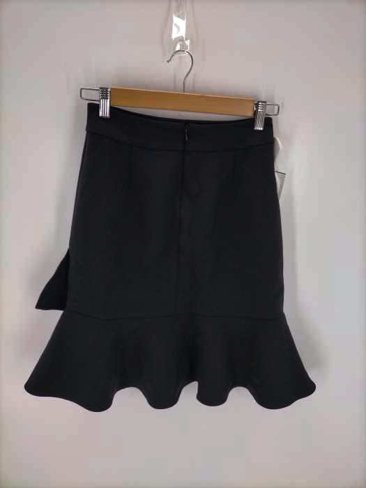 ヨーコチャン YOKO CHAN アシンメトリックペプラムスカート　ホワイト SKIRT – YOKO CHAN