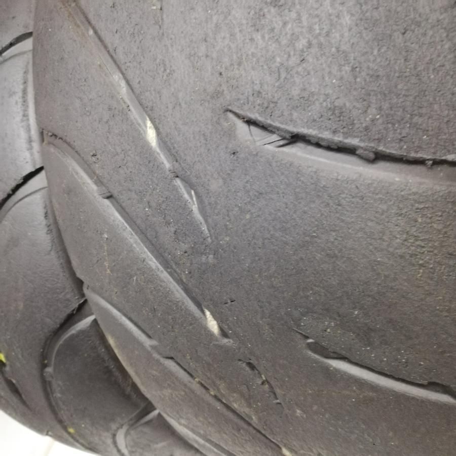 訳アリ特価！ ノーマルタイヤ 2本＞ 225/40R18 ブリヂストン