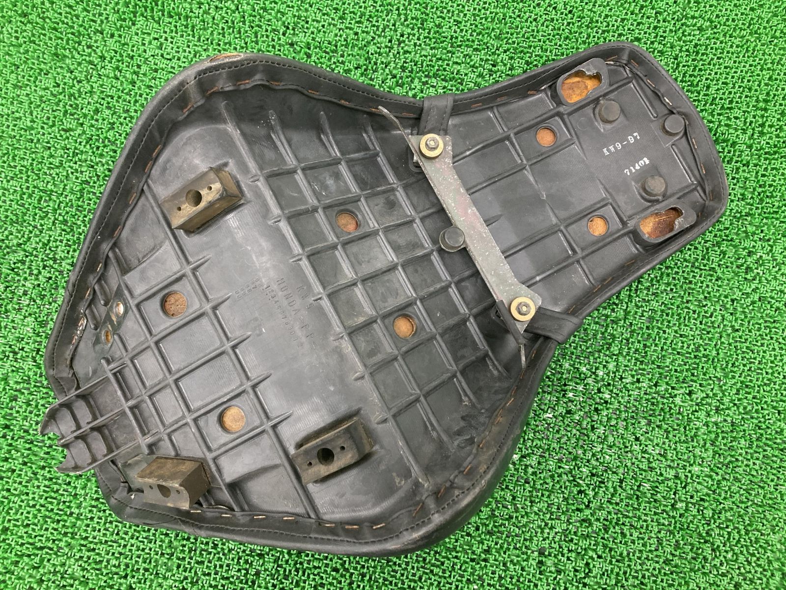 スティード400シート STEED 400 シート 公式通販