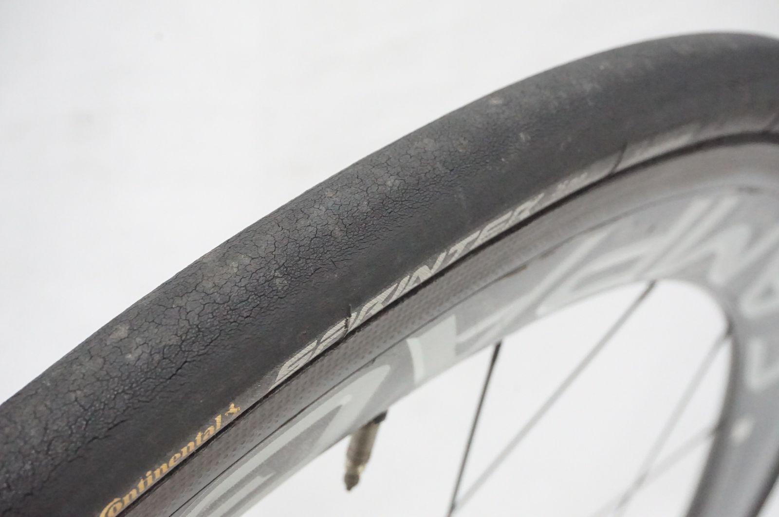 TU フロントホイール