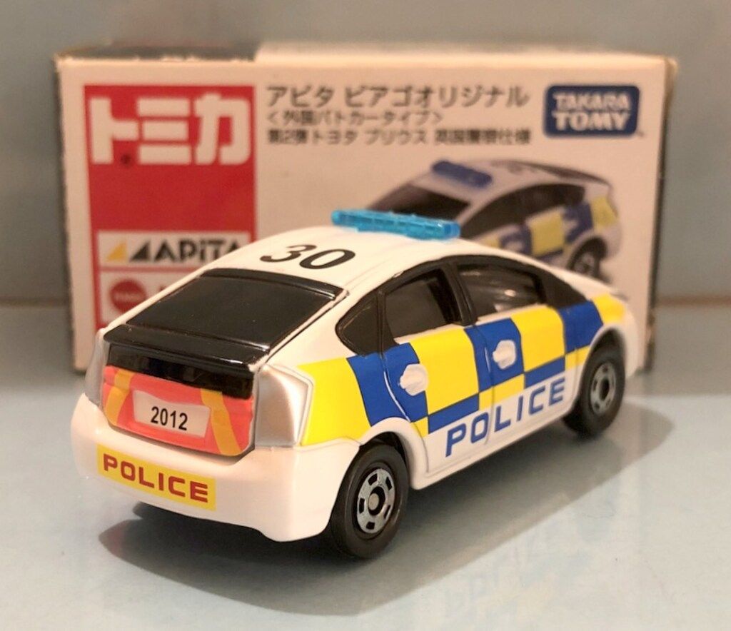 TOMYTEC トミカ アピタピアゴオリジナル トヨタプリウス 英国