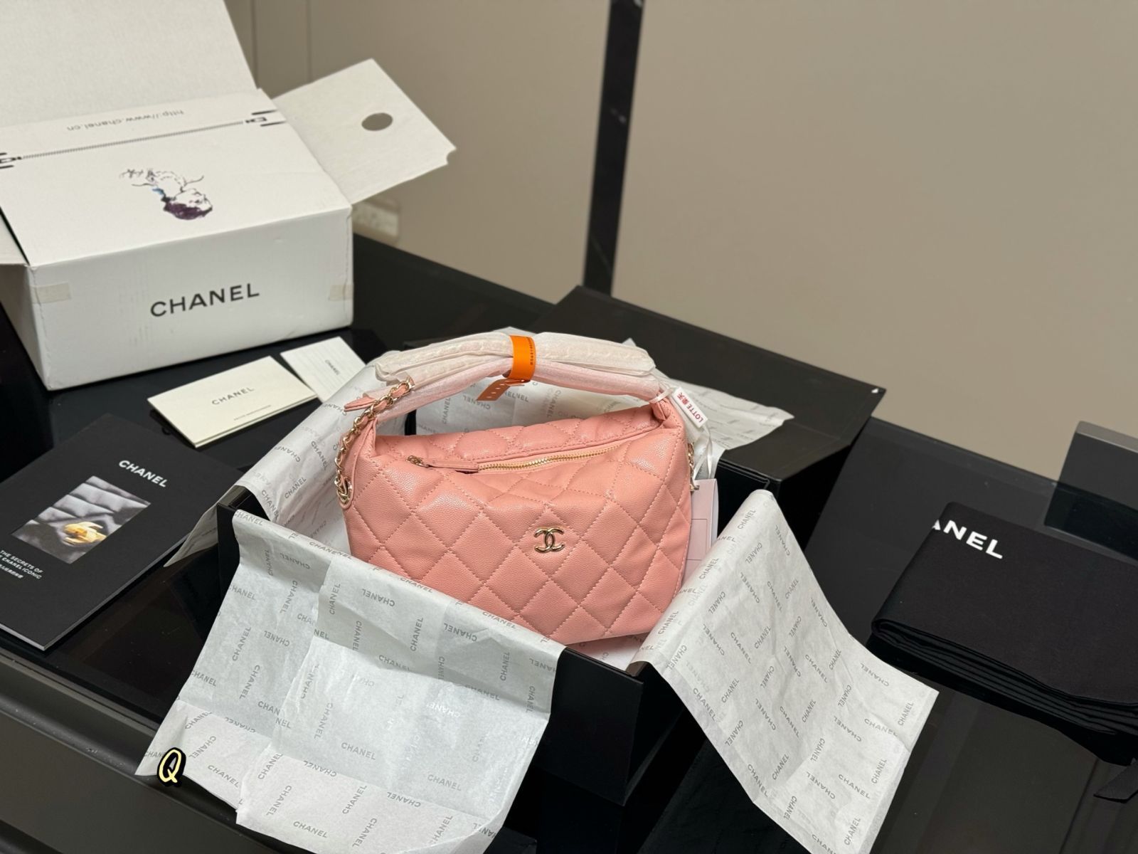 今日特価】Chanel Hobo Bag シャネル ホーボーバッグ - メルカリ