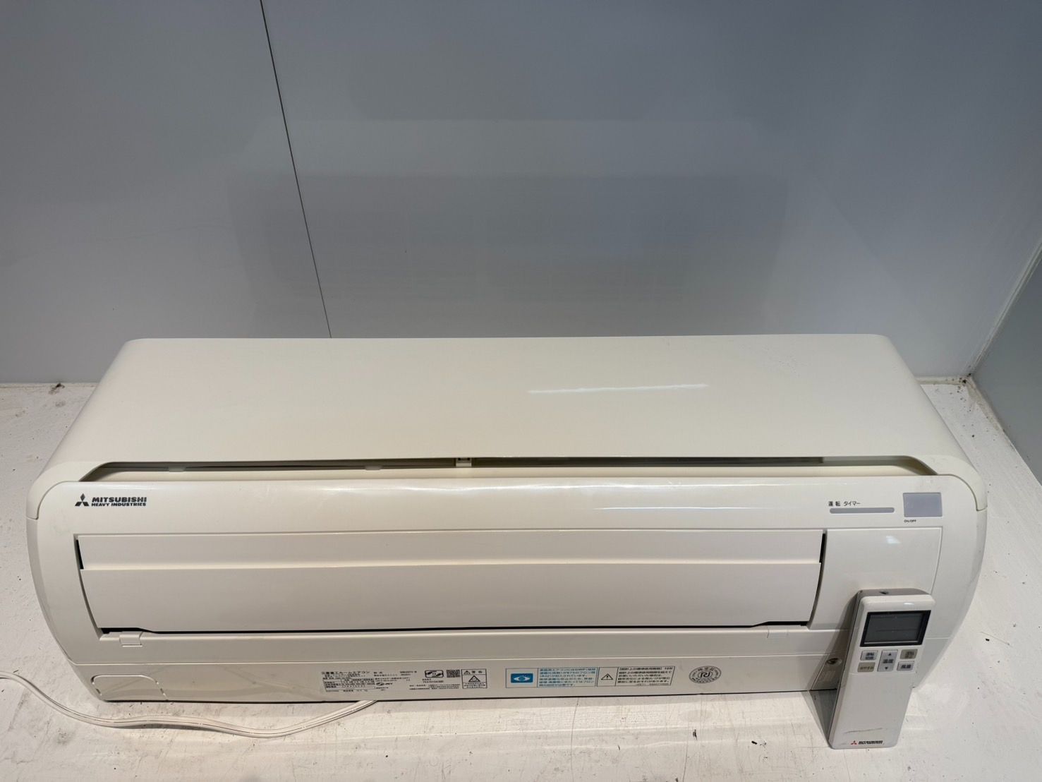 220 TOSHIBA 2023年製エアコン 10～12畳用 畳数目安:おもに10畳