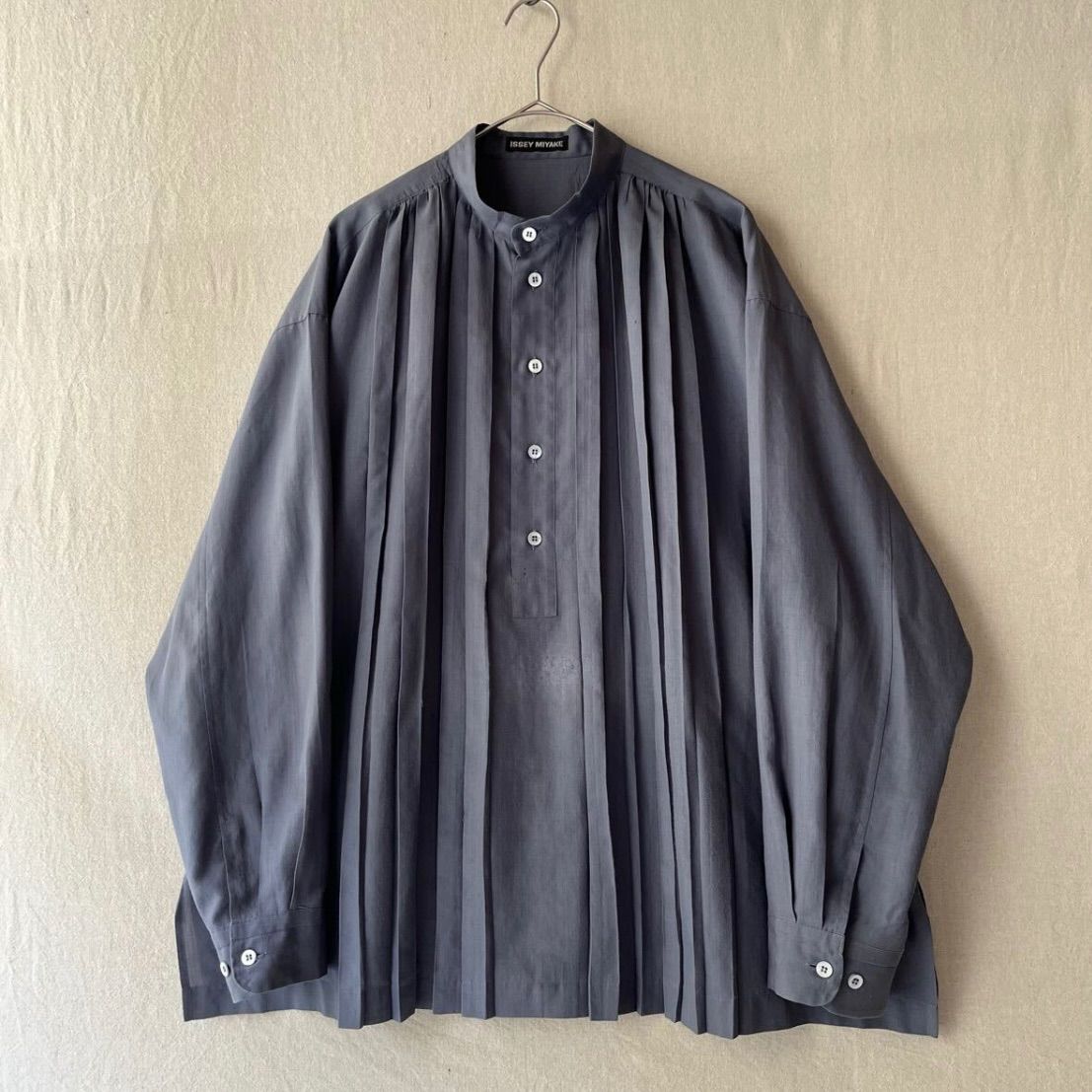 極美品 21SS⭐️ISSEY MIYAKE オーバーサイズTシャツ プリーツ ISSEY MIYAKE イッセイミヤケISSEY ストレッチプリーツTシャツ