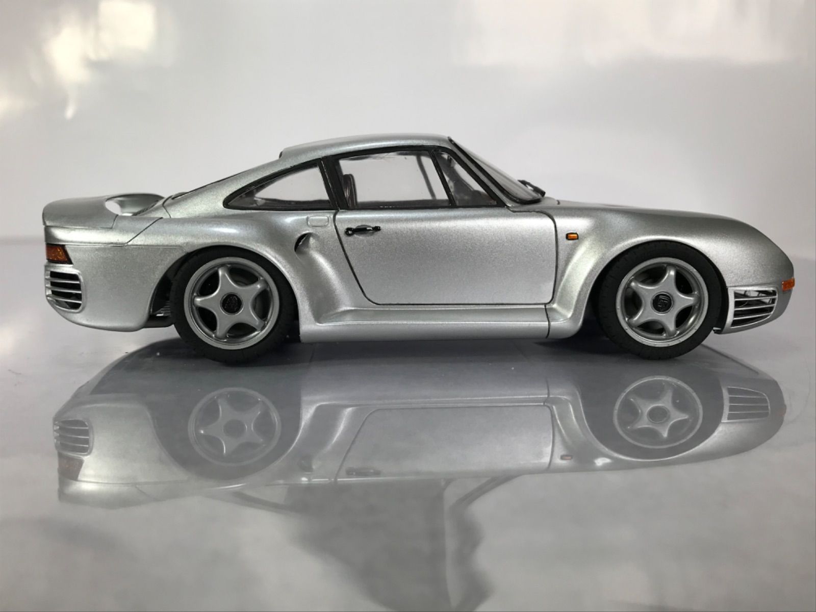 タミヤ　ポルシェ 959 1/24 プラモデル完成品 1/24 ポルシェ 959: スケールモデル｜TAMIYA SHOP ONLINE
