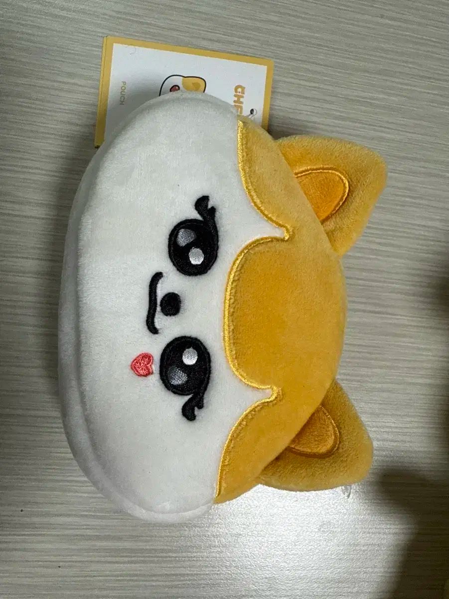 IVE(アイヴ) MINIVE ミニヴ チーズ リズ(LIZ) ポーチ 売りたい