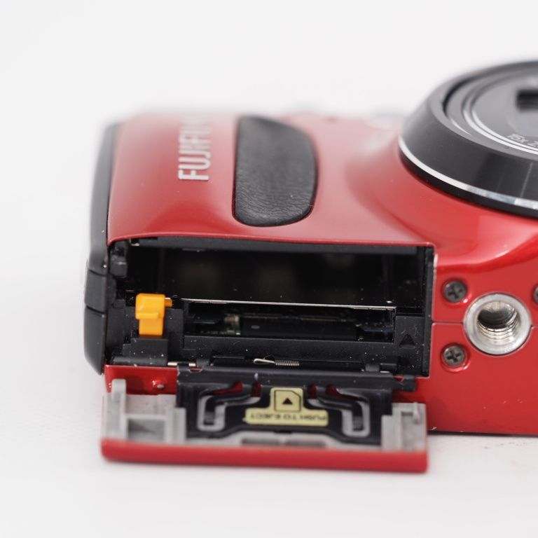 FUJIFILM FinePix デジカメ F600EXR レッド Amazon | FUJIFILM デジタルカメラ FinePix F600EXR レッド 1600