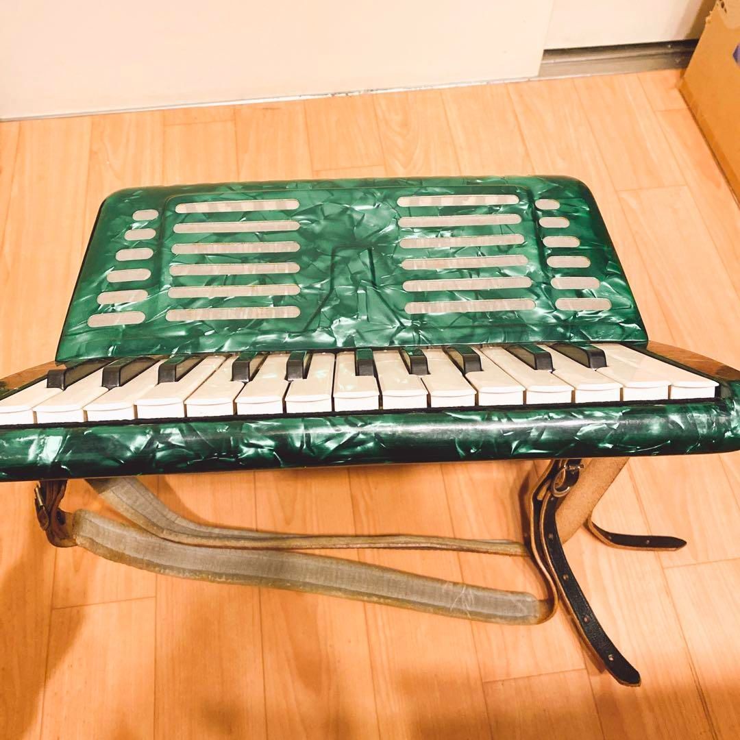 YAMAHAアコーディオン☆8905グリーン☆初心者向き☆中古☆ヤマハ楽器 