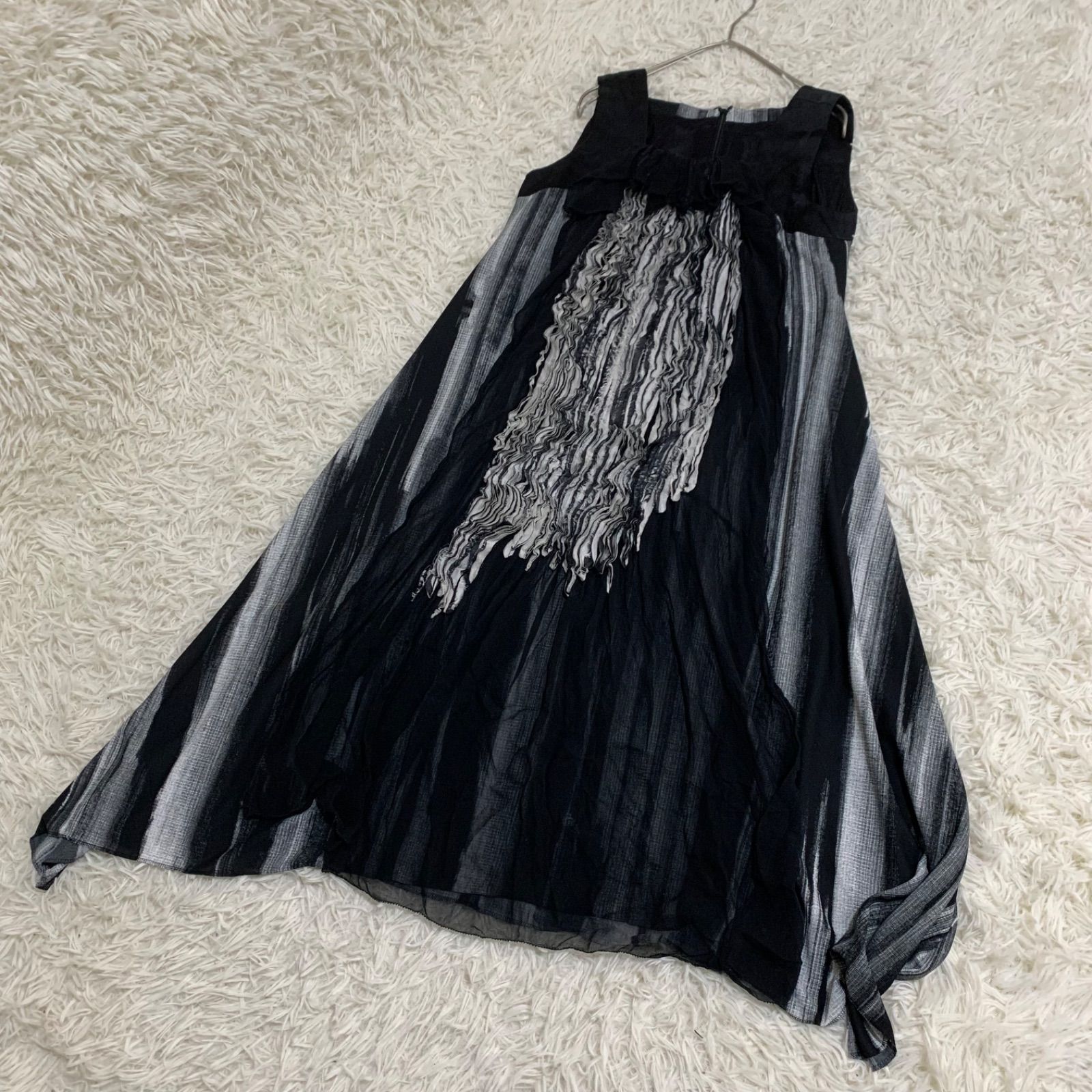 美品✨ヒロココシノ ストライプ ノースリーブロングワンピース サイズ42 LL 美品✨ヒロココシノ ストライプ ノースリーブロングワンピース