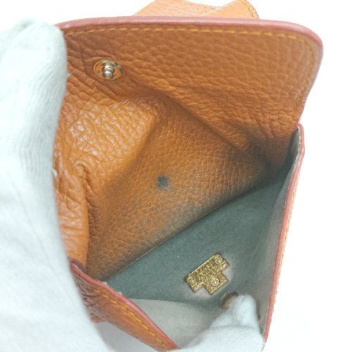 二つ折り財布