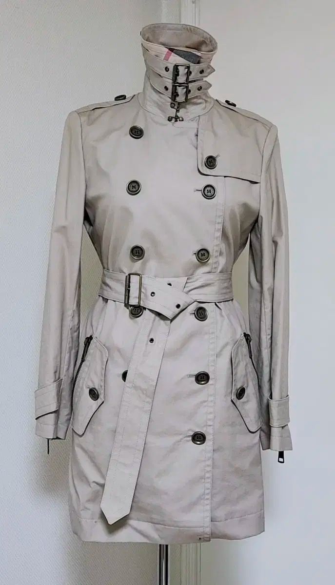 【新品未使用】BURBERRY BRIT トレンチコートダブルM BURBERRY BRIT TRENCH COAT WITH QUILTING LINER MADE IN CHINA