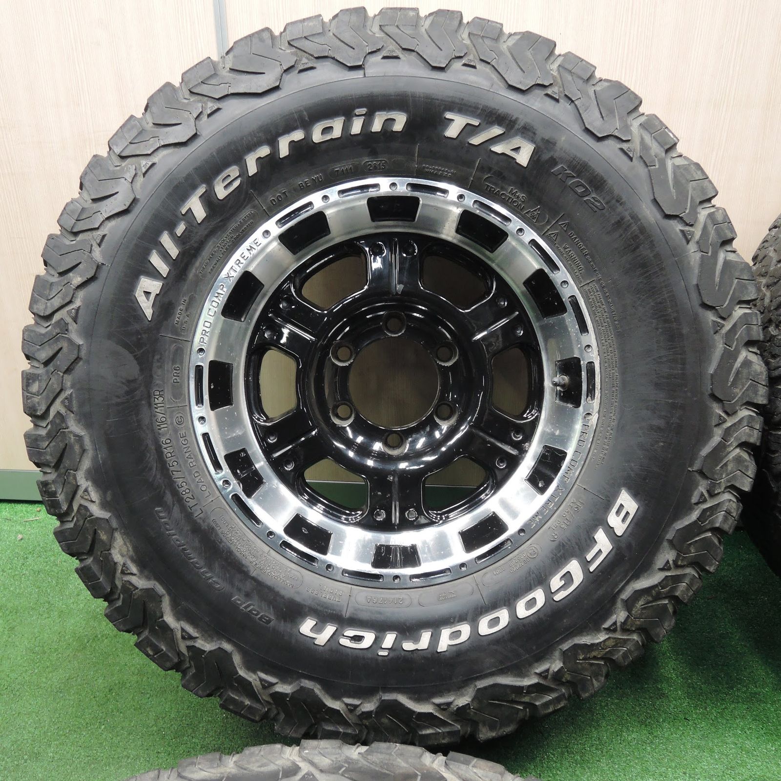 送料無料]4本価格☆PRO COMP XTREME 285/75R16 116/113R BFグッドリッチ All-Terrain T/A プロコンプ  16インチ PCD139.7/6H☆3111707TNノ - メルカリ