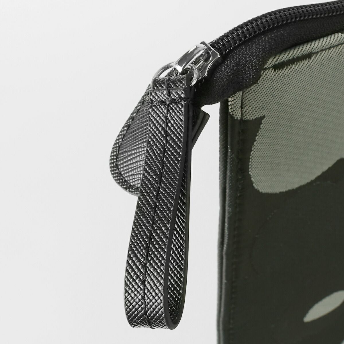 マリメッコ Marimekko ラップトップスリーブ ウニッコ SLEEVE 13 グレー ダークグレー ブラック DECORATOM_COM_BR