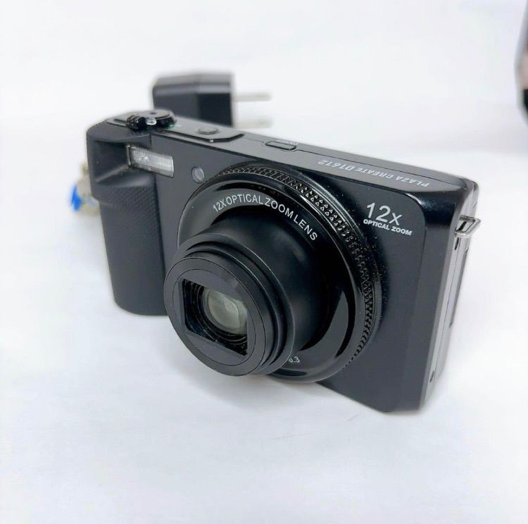 【極美品】PLAZA CREATE D1612 デジタルカメラ　可動式液晶搭載 極美品】PLAZA CREATE D1612 デジタルカメラ 可動式液晶搭載