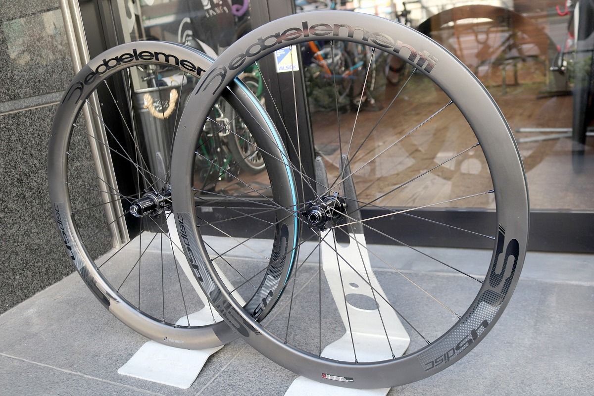 デダ エレメンティ DEDA ELEMENTI SL45 DISC カーボン チューブレス ディスク ホイールセット シマノ12S/11S  【南麻布店】 - メルカリ