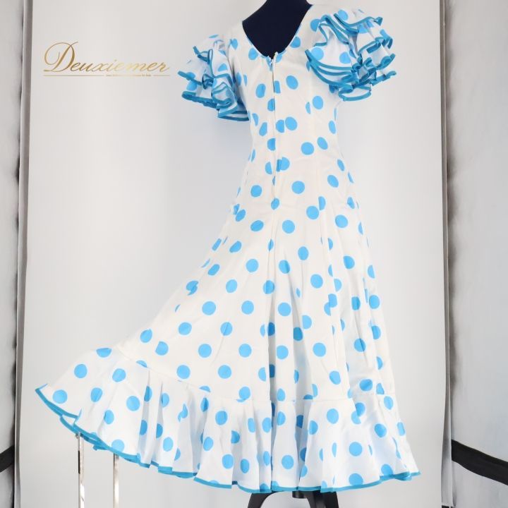 舞台 ホワイト系