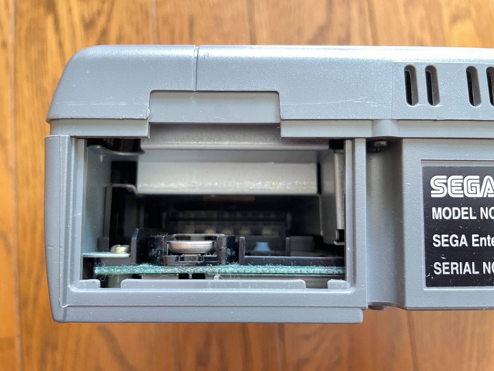 品数豊富。 セガサターン HST-0004 元箱 取説 本体 コントローラー ケーブル 動作 済 SATURN 数量限定で特別販売。