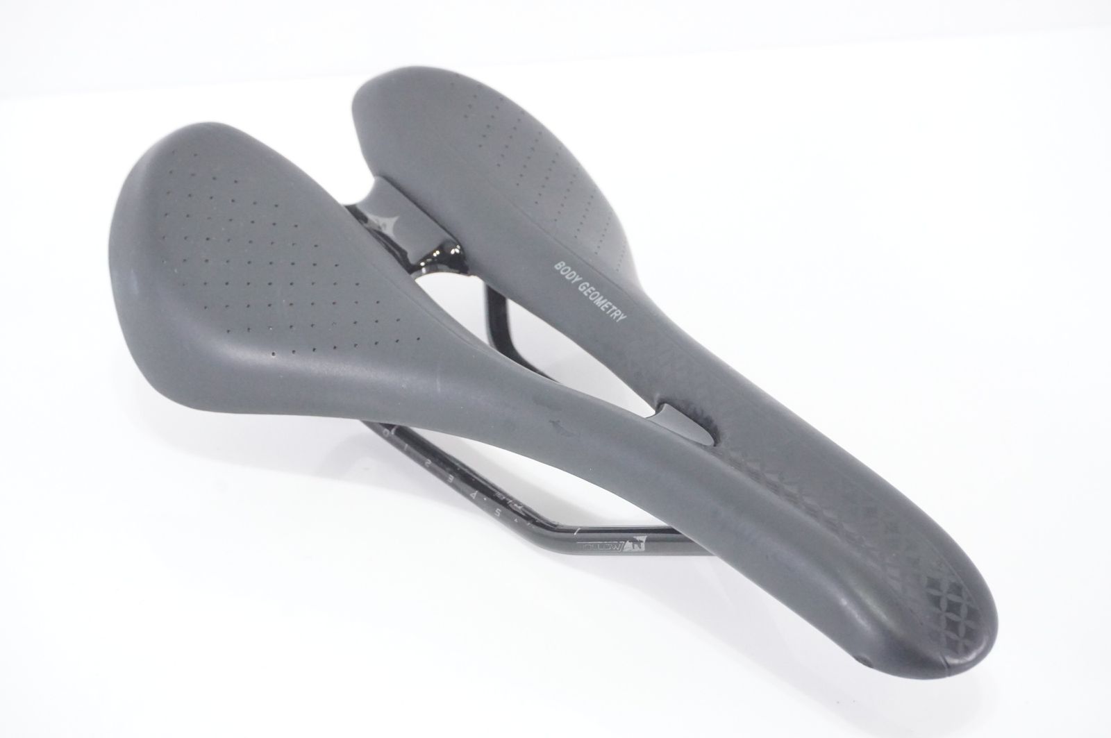 SPECIALIZED スペシャライズド OURA EXPERT GEL 143mm サドル | バイチャリAKIBA店