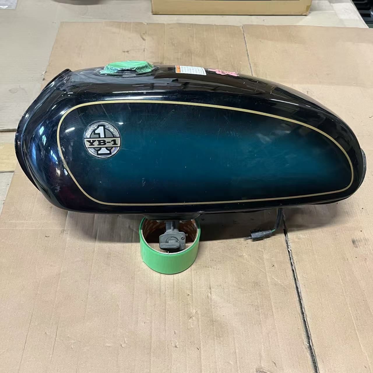 ☆中古・3営業日以内発送☆YB-1ガソリンタンク F5B-938※※※ - メルカリ