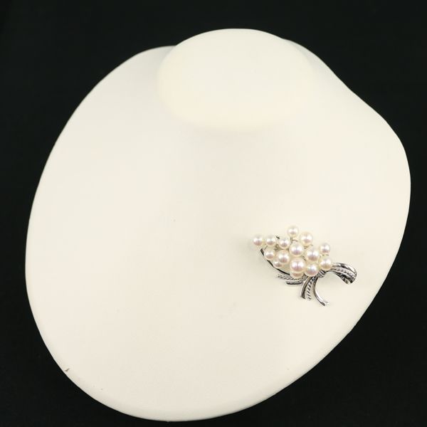 2787 ミキモト パールブローチ 真珠 3玉 シルバー ちいさめ MIKIMOTO - ミキモト ブローチ パール 真珠 5.8-6.4mm シルバー