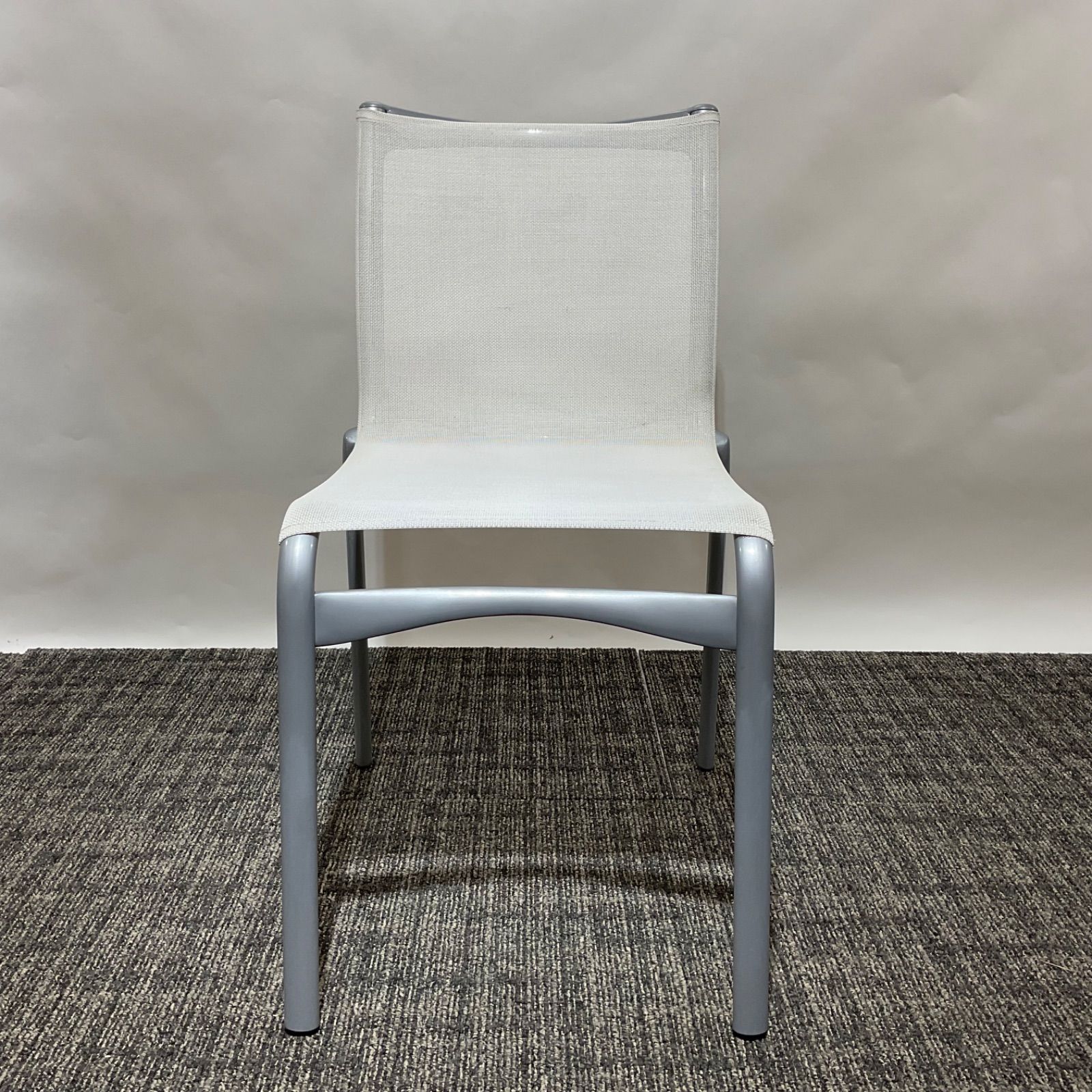 Cassina・カッシーナ】Alias HIGHFRAME・アリアス ハイフレーム