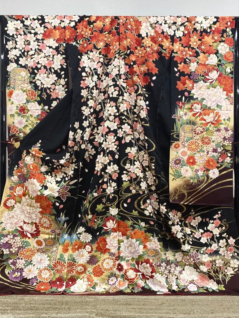 振袖 仮絵羽 舞台衣装 正絹 金彩 刺繍 紋意匠 牡丹 未仕立て品 八掛付き 振袖 仮絵羽 舞台衣装 金彩 紋意匠 藤 蝶 正絹 未仕立て品 八